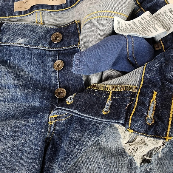 Guess Distressed Button Fly Short Dark Wash 5 Pocket Size  27 - Picture 5 of 14